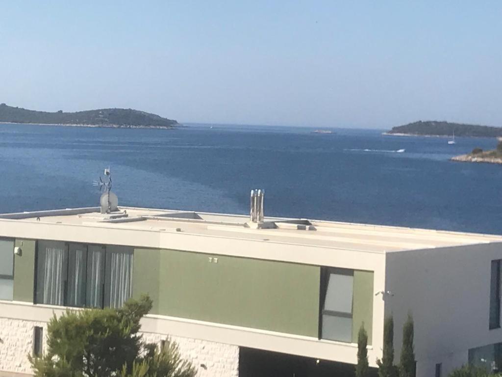 Apartments And Rooms With Parking Space Rogoznica - 10339 المظهر الخارجي الصورة