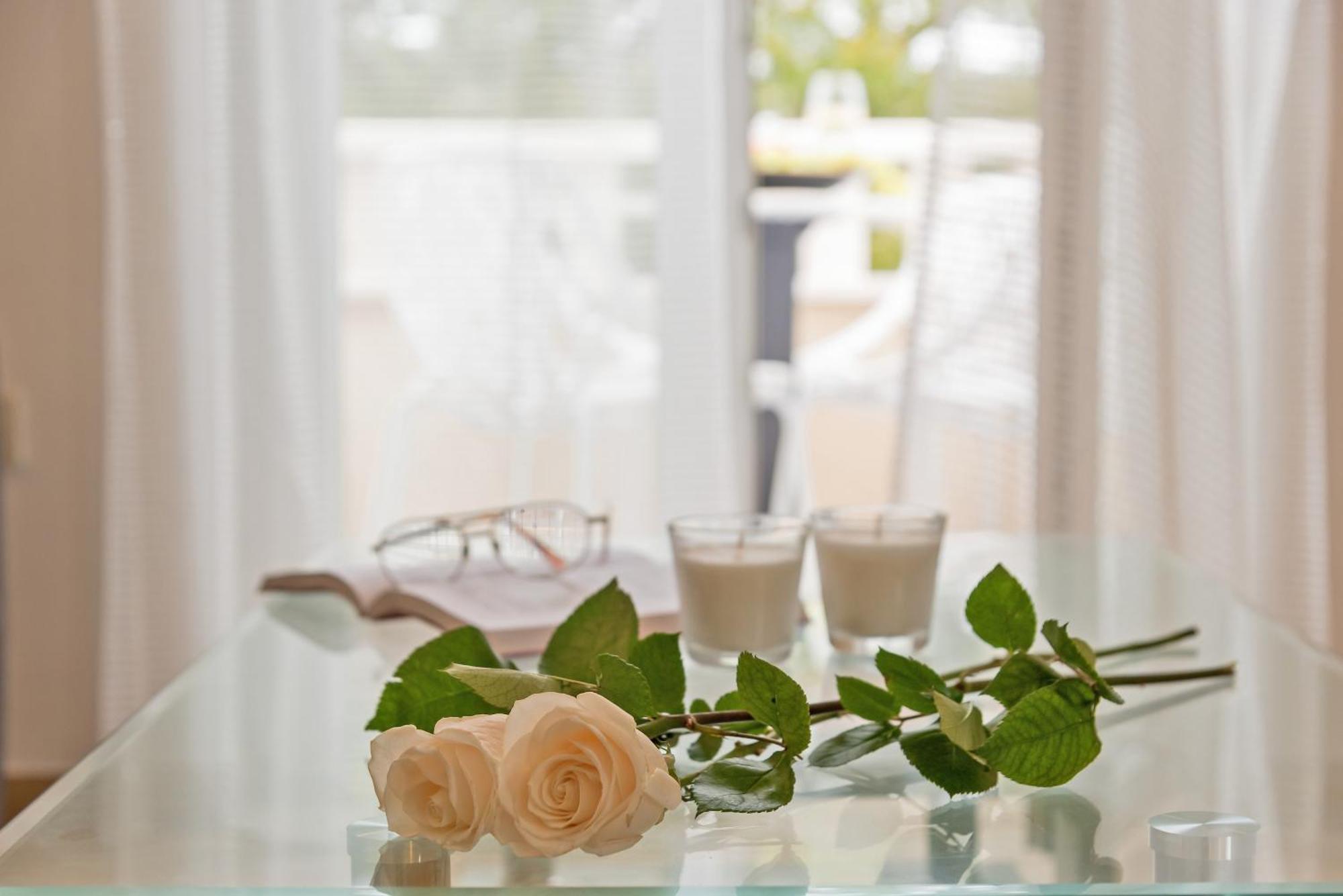 Apartments And Rooms With Parking Space Rogoznica - 10339 الغرفة الصورة