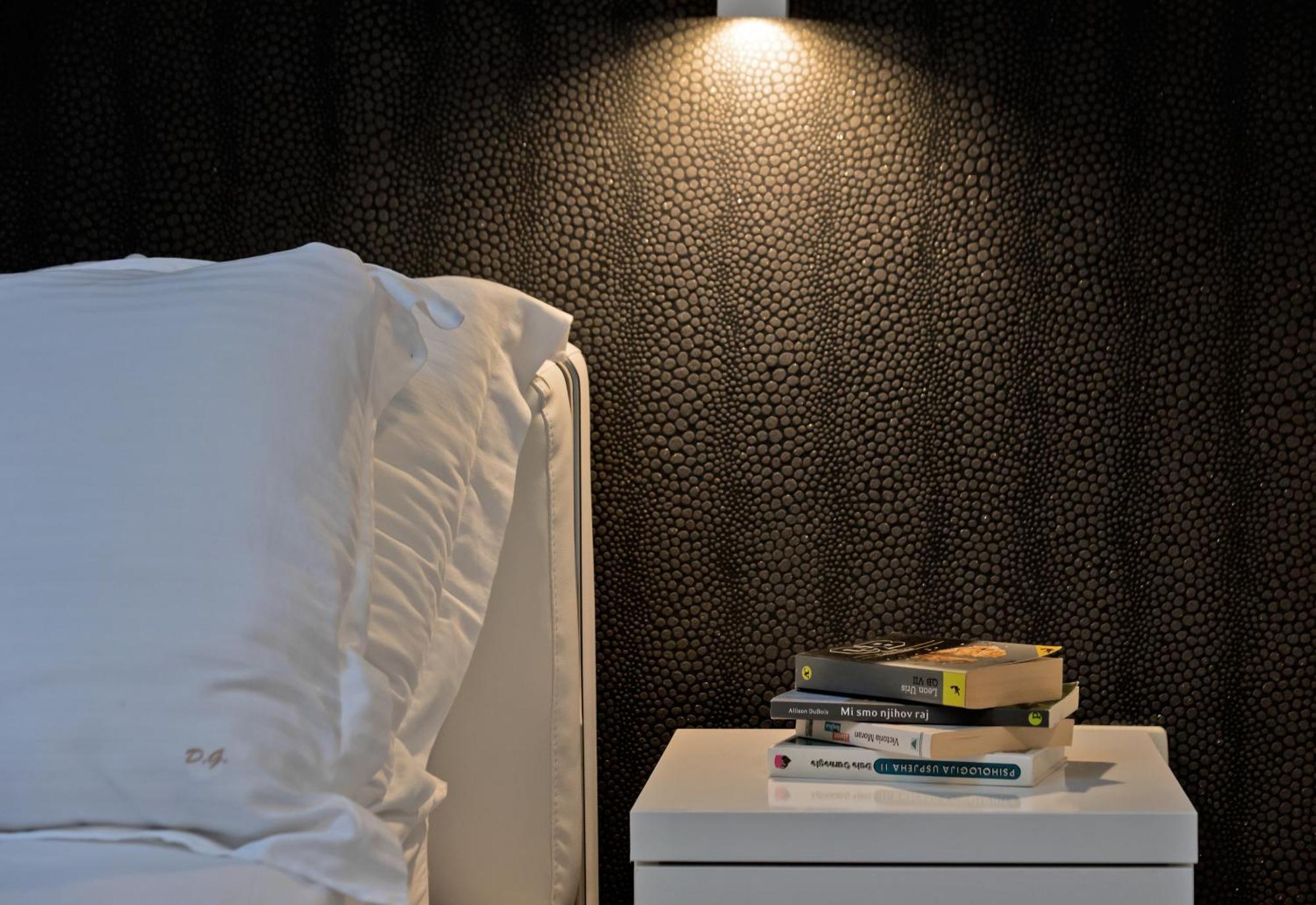 Apartments And Rooms With Parking Space Rogoznica - 10339 الغرفة الصورة